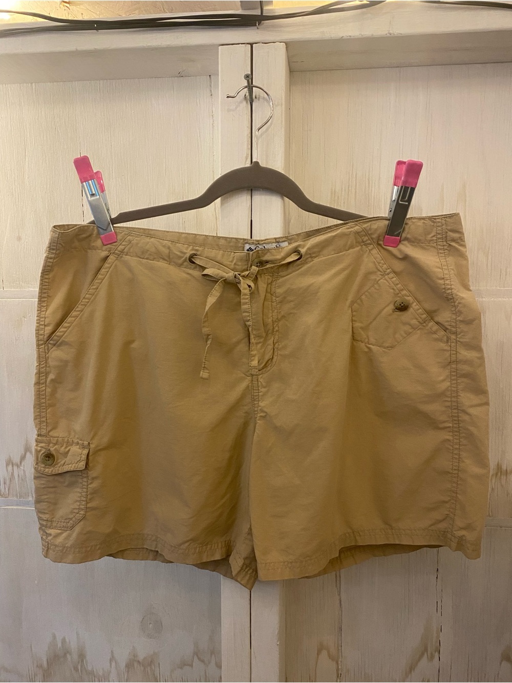 Columbia Women's Tan Cargo Drawstring Shorts